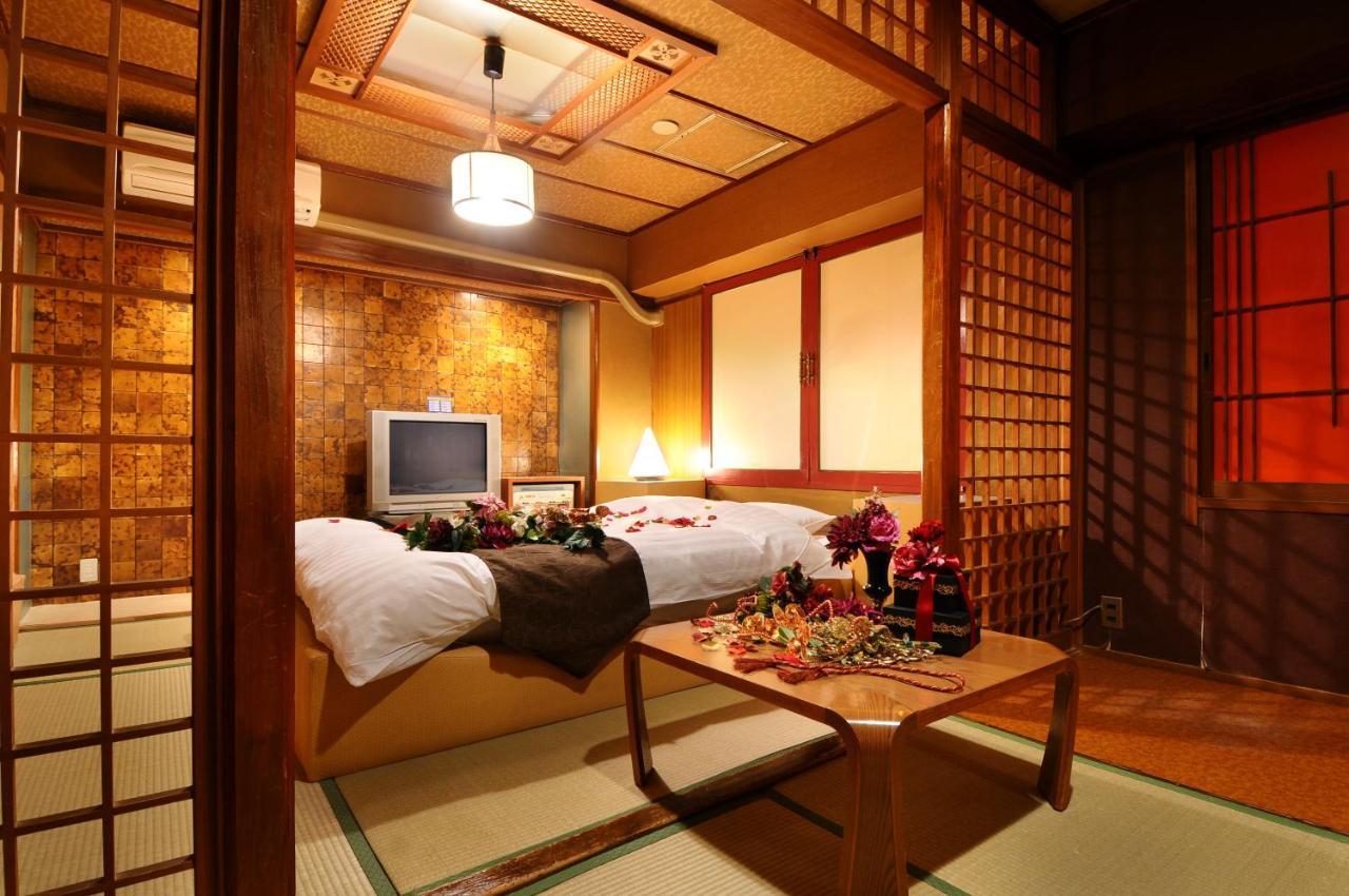 Hotel Namba Alpha (Adults Only) Ōsaka Exterior foto