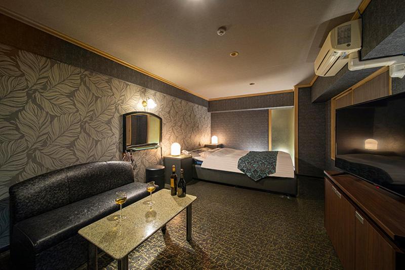 Hotel Namba Alpha (Adults Only) Ōsaka Exterior foto